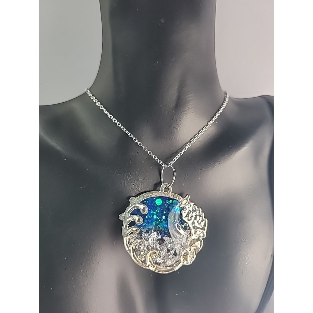 Vintage Ocean Wave Pendant Necklace Silver Tone Blue Green Glitter Resin Sea